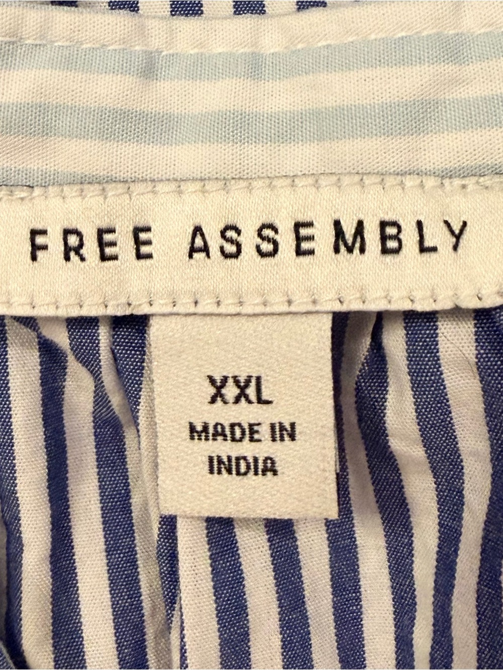 Free Assembly Striped Blue and White V-Neck Peasant Top Sz XXL - Picture 3 of 3